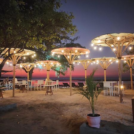 Playa Bonita Hotel & Beach Club Гили-Эйр Экстерьер фото